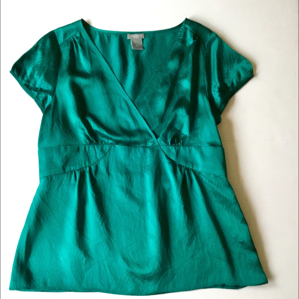 Ann Taylor silk short sleeved blouse